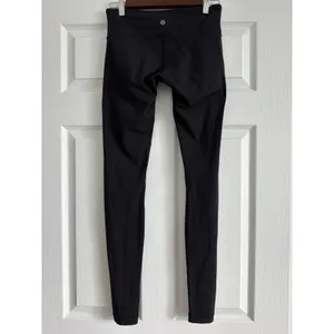 Lululemon Black Performance Yoga Leggings Size 6 Full Length Slim Fit thumbnail 2