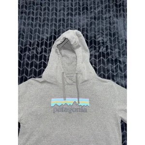 Patagonia Women's Pastel P-6 Logo Uprisal Hoody Size Large thumbnail 3