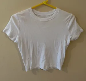 Hollister White Crewneck Crop Tee thumbnail 1