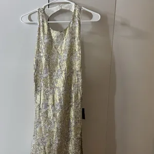 Lulu’s White and Gold Floral Print Tie-Back Midi Dress thumbnail 2