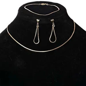 Vintage gold tone chain necklace, bracelet and earrings set thumbnail 1