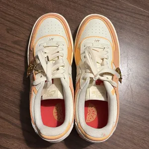 Nike Air Force Shadow Sisterhood Size 9 Cashmere Orange Chalk Shoes thumbnail 4
