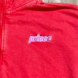 Prince Pickleball Cropped Sweatshirt Women’s Medium thumbnail 2