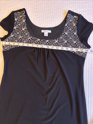 dressbarn 8 Black Scoop Neck White Floral Embroidered Mini Knee Length Dress LBD thumbnail 10