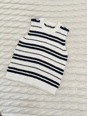 Abercrombie & Fitch Textural Crew Sweater Shell Tank thumbnail 2