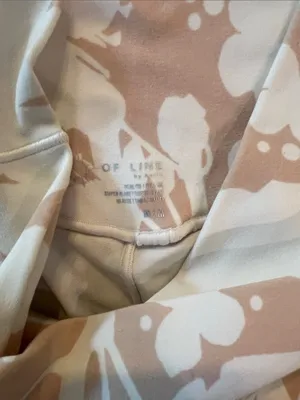 Aerie Crossover Flare Leggings in Cream & Peach Floral Print Medium EUC thumbnail 2