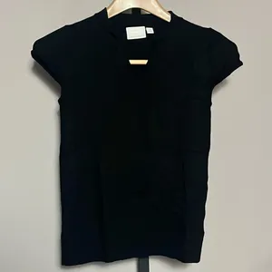Anthropologie Etttwa Black Merino Wool Top thumbnail 4