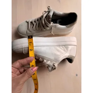 P448 Thea Gray Silver Platform Sneakers Women’s Leather EU 37 US 7 thumbnail 7