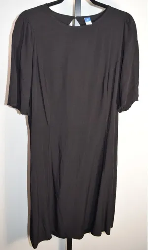 Old Navy Black Shift Dress Size XL Tall –Short Sleeve Keyhole Back Smocked Waist thumbnail 1