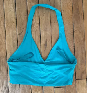 Crop Top thumbnail 2