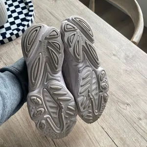 Ozweego Womens Shoes Sneakers thumbnail 6