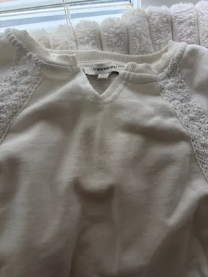 Francesca's white lace detail crew neck thumbnail 2