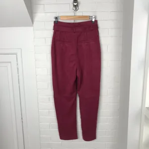 Free People NWT Nightfall Vegan Suede Paperbag Waist Cropped Pants Size 2 thumbnail 11