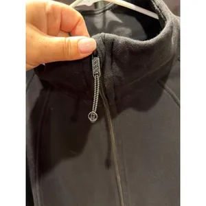 Lululemon Scuba Oversized Funnel-Neck Full Zip jacket black XL-Xxl thumbnail 3