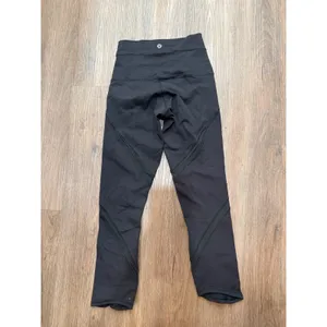 Lululemon Black High Rise Crop Leggings Athletic Athleisure‎ Size 2 thumbnail 2