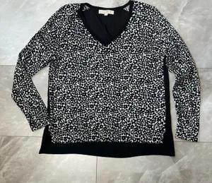 Ann Taylor Womens Blouse Size M Flowers Long Sleeve Lightweight Cotton Blend thumbnail 1