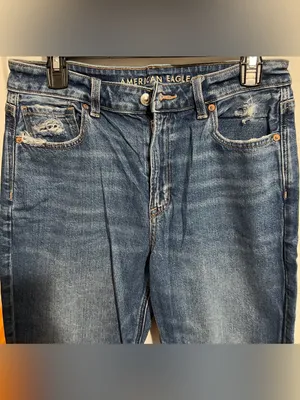 #28 NWOT American Eagle Outfitters Strigid Blue Denim Mom Jeans Size 8R thumbnail 3