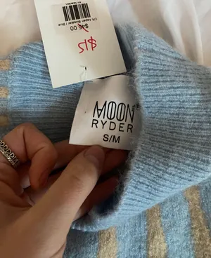 Moon Ryder BNWT blue cr aspen sweater thumbnail 8