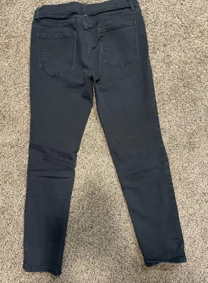 Skinny Black Ankle Jeans thumbnail 2