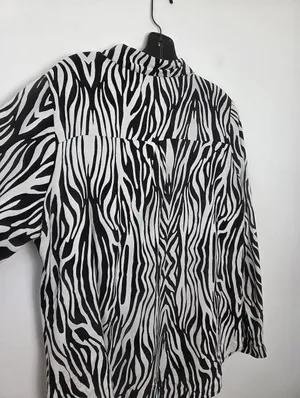 Big Dart Zebra Print Button Up Shirt Blouse Top Viscose Lightweight Comfy Large thumbnail 9
