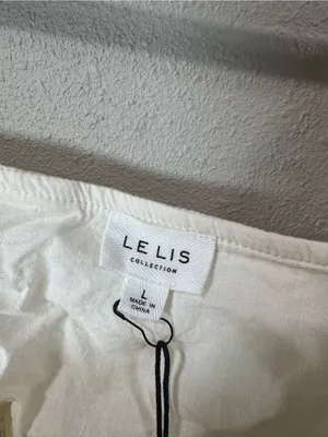 NWT Lelis Crop Top thumbnail 3