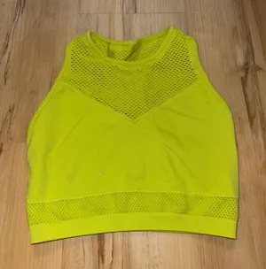 Fabletics Cropped tank thumbnail 1