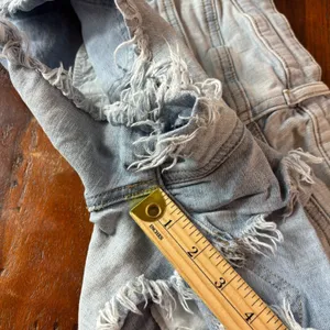 Altar'd State Two Tone Paneled Denim Shorts Blue Distressed Raw Hem Size 27‎ thumbnail 10