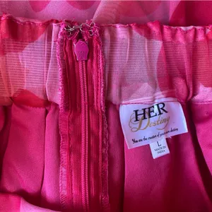 Her Destiny Red & Pink‎ Hearts Sheer Women’s Skirt Size L thumbnail 6