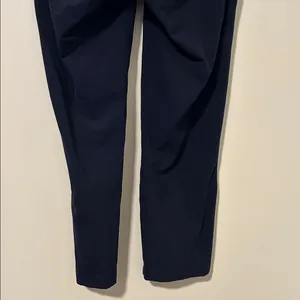 Lululemon Navy Blue On The Fly Jogger Pants Travel Athletic Hiking Size 2 thumbnail 4