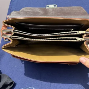 Vintage 70s Cognac Brown Leather Shoulder Bag with Gold Turn Lock thumbnail 4