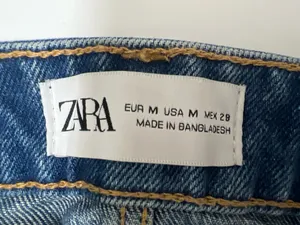 Zara Button-Front Blue Denim Mini Skirt thumbnail 2