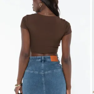 NWT Princess Polly Nolan Short Sleeve Ribbed Crop Top Size Small 4 Brown Cute thumbnail 3