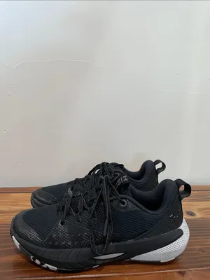 Women’s Under Armour UA HOVR Ascent Basketball Shoes 9 Black White 3025680 001 thumbnail 9