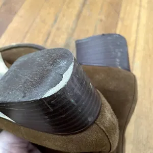 Brown heeled boots comfortable classic fall autumn style pointed toe slip on‎ Size 9 thumbnail 4