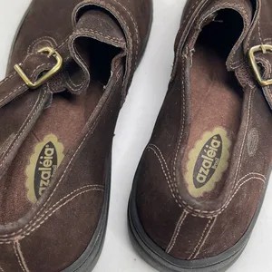 Azalea size 6 brown suede loafers thumbnail 7