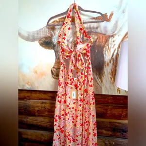 Boutique cross strap dress tie back floral maxi dress length thumbnail 2