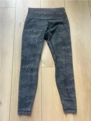 Lululemon Align Pant Full Length 28" Meisai Ice Grey Black Size 8 thumbnail 11