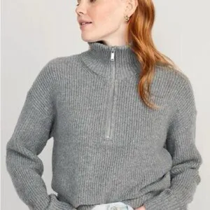 Old Navy Gray Shaker-Stitch Half Zip Pullover Sweater Size Medium thumbnail 2