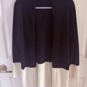 Cyrus Black and White Women's Cardigan. L thumbnail 2