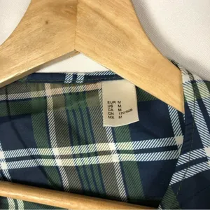 Boutique Green & Blue Plaid Tie Front Crop Long Sleeve Top‎ M thumbnail 5