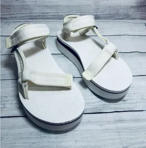 TEVA UNIVERSAL Mesh Brigth WHITE PLATFORM SANDALS SIZE USA  7 thumbnail 1