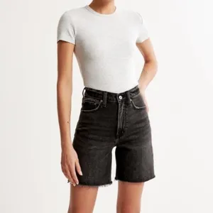Abercrombie & Fitch High Rise 9” Short In Washed Black Size 26 thumbnail 7