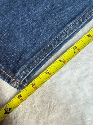Old Navy High-Waisted Extra-Wide-Leg Barrel Jeans size 8 thumbnail 3