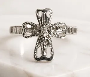 Gorgeous Stainless Steel Silver Hammered Cross Design Ring Size 7 thumbnail 1