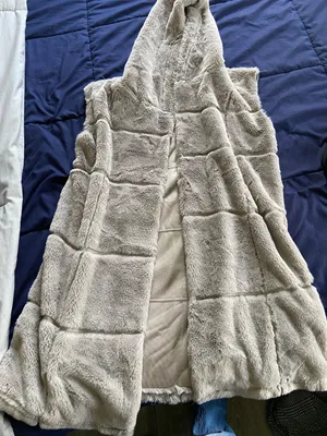 Sweater Fur Vest thumbnail 1