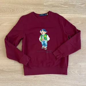 Polo Ralph Lauren Varsity Bear Fleece Sweatshirt Size S in Red thumbnail 1