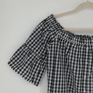 Abercrombie & Fitch Top Women’s S Black White Gingham Off Shoulder Bell Sleeve thumbnail 5