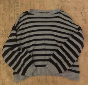 Edikted Sweater thumbnail 1