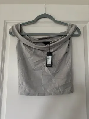 Pretty Little Thing Off-The-Shoulder Crop Top thumbnail 1