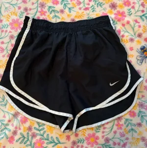 Nike Dri-Fit Shorts thumbnail 1